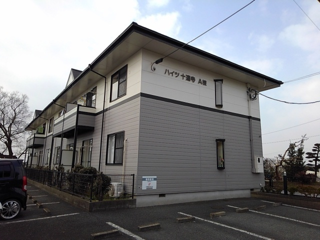 ハイツ十蓮寺Ａ棟のエントランス|清潔なエントランスです★