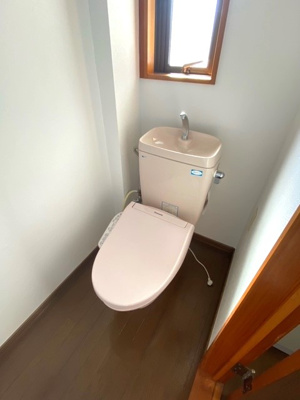 【トイレ】 | M5マンション | 現在原状回復工事中のため、同形の別部屋の写真です。