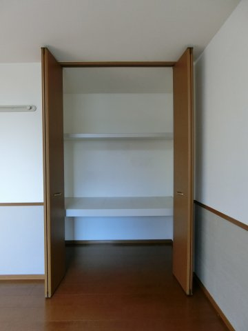 グランシャリオ堀川C棟の収納