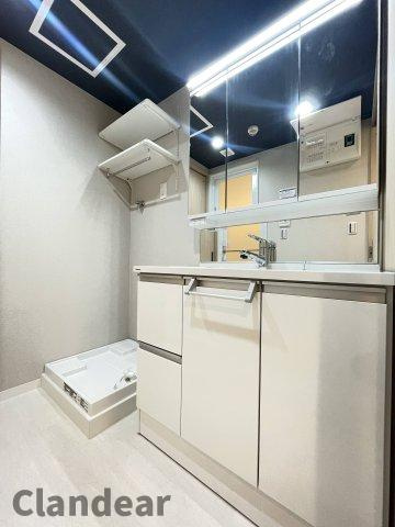 綾瀬プルミエの洗面所|ドキドキの新生活も、安心してスタート。ぴったりの住まいを見つけませんか？クランディアが一緒に住まい選びをサポートします‼　まずは、お気軽にお問合せください　＃クランディア
