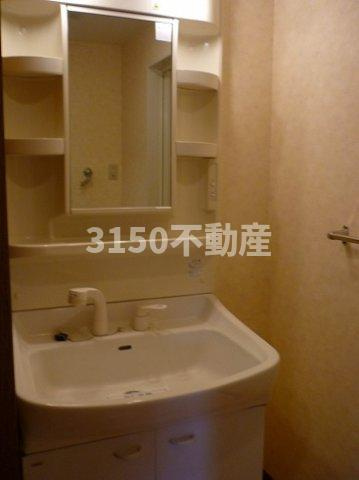 ゴールデン５０の洗面所