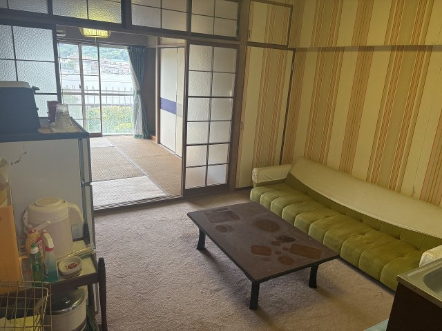 熱海市　マンハイム熱海の内装|ダイニングキッチンと和室