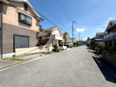 【前面道路含む現地写真】 | 羽衣２丁目　中古一戸建 | お客様にとって最良のマイホームが見つかりますよう、イエストアが全力でお手伝いさせていただきます！いつでもお気軽にお問い合わせ下さい♪
