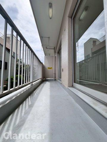 カエサル西尾久のバルコニー|ドキドキの新生活も、安心してスタート。ぴったりの住まいを見つけませんか？クランディアが一緒に住まい選びをサポートします‼　まずは、お気軽にお問合せください　＃クランディア