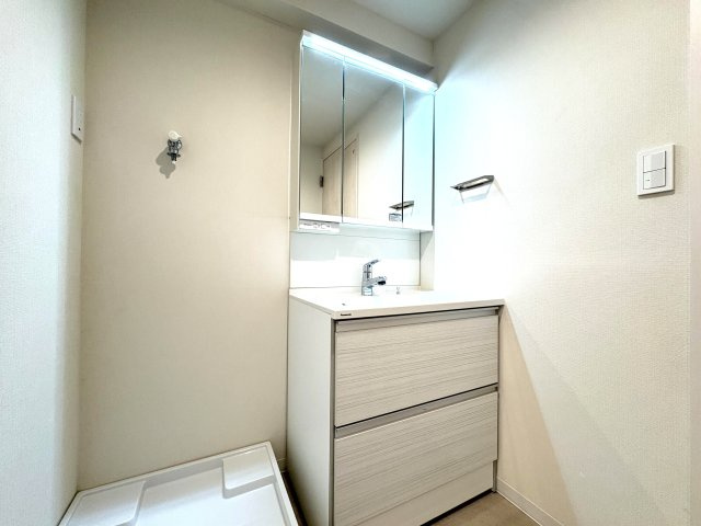 ダイアパレス金町第一の独立洗面台|ドキドキの新生活も、安心してスタート。ぴったりの住まいを見つけませんか？クランディアが一緒に住まい選びをサポートします‼　まずは、お気軽にお問合せください　＃クランディア