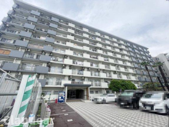 関屋ステーションハイツの外観|ドキドキの新生活も、安心してスタート。ぴったりの住まいを見つけませんか？クランディアが一緒に住まい選びをサポートします‼　まずは、お気軽にお問合せください　＃クランディア