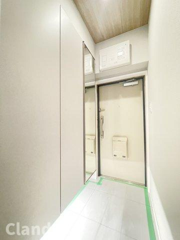 関屋ステーションハイツの玄関|ドキドキの新生活も、安心してスタート。ぴったりの住まいを見つけませんか？クランディアが一緒に住まい選びをサポートします‼　まずは、お気軽にお問合せください　＃クランディア