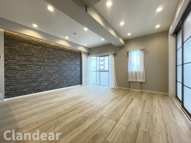 関屋ステーションハイツの居間・リビング|ドキドキの新生活も、安心してスタート。ぴったりの住まいを見つけませんか？クランディアが一緒に住まい選びをサポートします‼　まずは、お気軽にお問合せください　＃クランディア