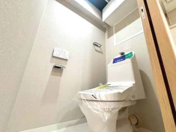 綾瀬プルミエのトイレ|ホテルライクな空間演出で、毎日気持ちよく使えるトイレです。