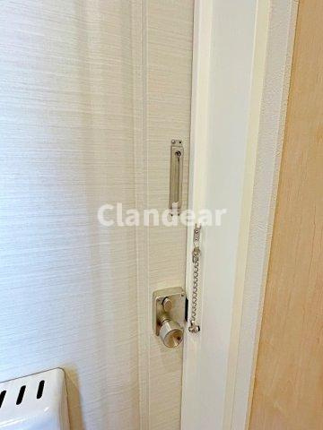 タウンハイツ亀有2号棟の防犯設備|ドキドキの新生活も、安心してスタート。ぴったりの住まいを見つけませんか？クランディアが一緒に住まい選びをサポートします‼　まずは、お気軽にお問合せください　＃クランディア