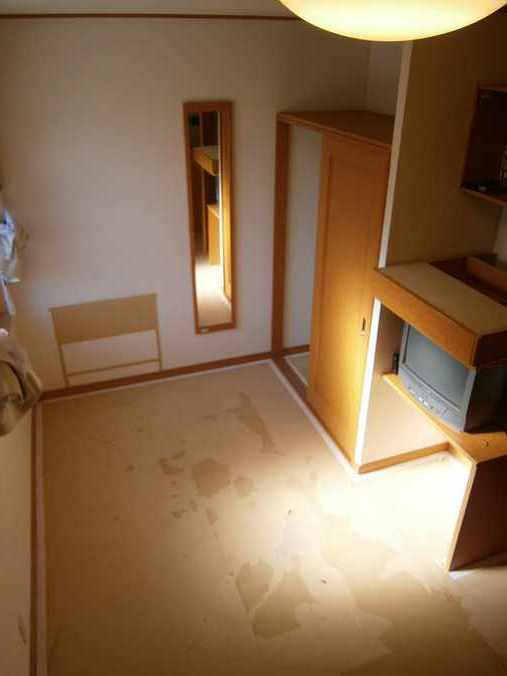 レオパレス琥珀館の和室