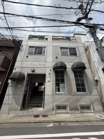 タカクワ26ビル駒場 1階