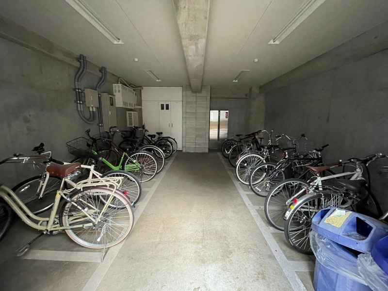 ルーブル旗の台の駐車場