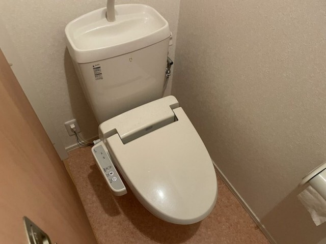 メゾンローリエのトイレ