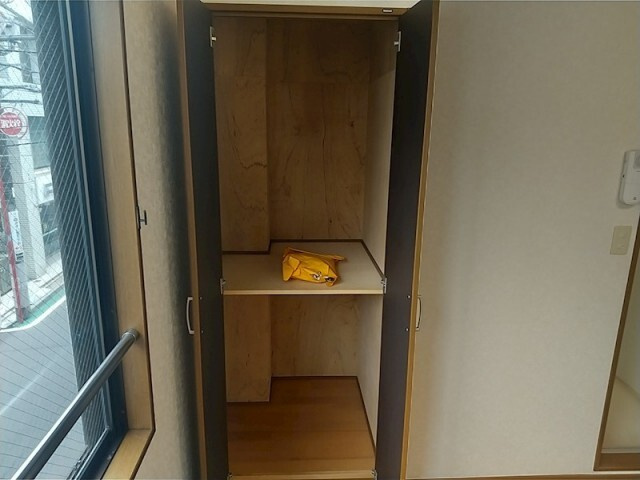山口ビルの収納