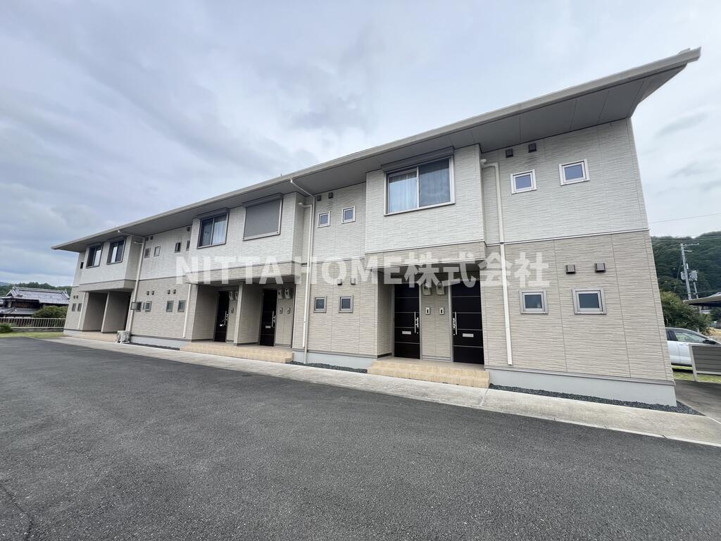 シャーメゾン大新屋Ａの外観|駐車場＆ネット無料のシャーメゾン施工物件です◎