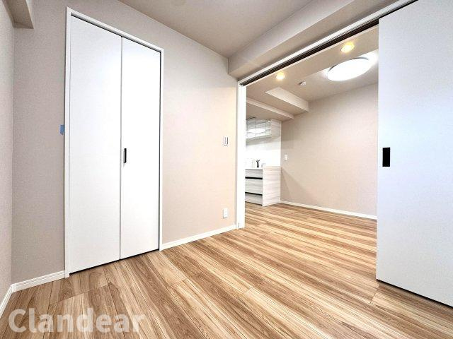 ライオンズマンション西新井の玄関|ドキドキの新生活も、安心してスタート。ぴったりの住まいを見つけませんか？クランディアが一緒に住まい選びをサポートします‼　まずは、お気軽にお問合せください　＃クランディア