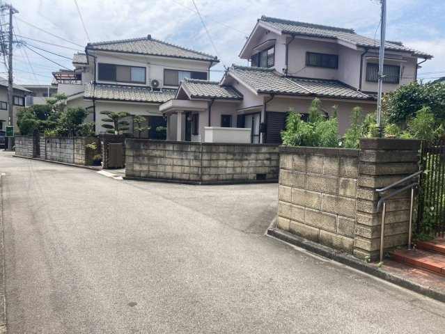 【前面道路含む現地写真】の画像