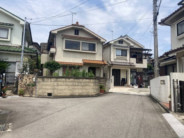 【前面道路含む現地写真】の画像