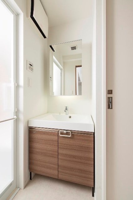 新品家具付きマンション博多駅南26(KaGood福岡)の独立洗面台