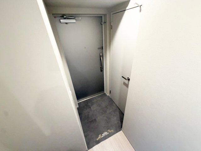 TOPAZ江坂の玄関