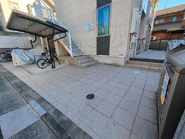 レオネクスト東玉川のエントランス