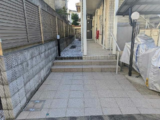 レオネクスト東玉川のエントランス