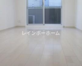 ライズ赤塚の居間・リビング