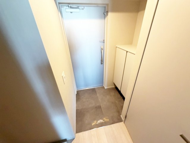 TOPAZ江坂の玄関