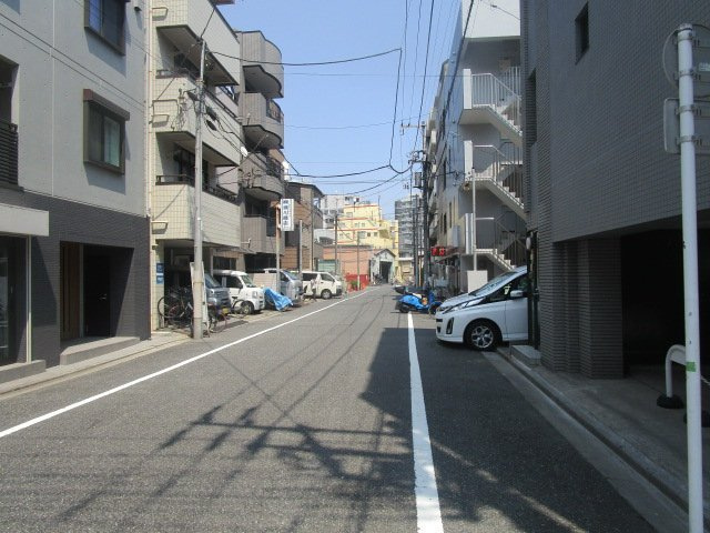 荒川区東日暮里４丁目のビル