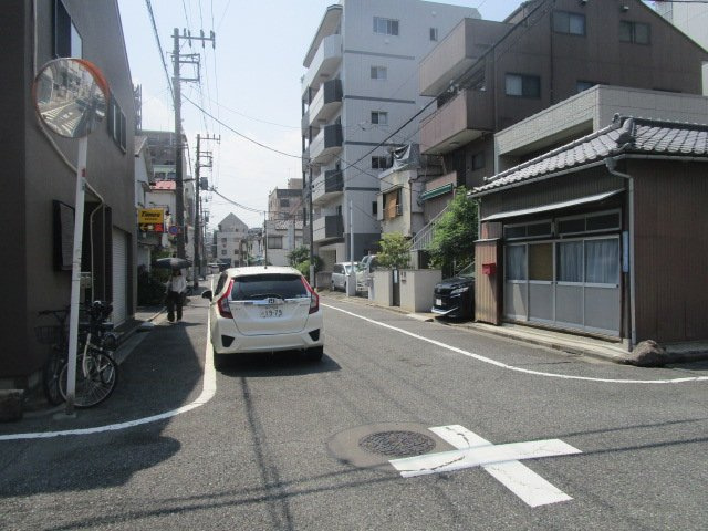 荒川区東日暮里４丁目のビル