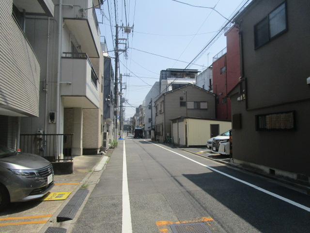 荒川区東日暮里４丁目のビル