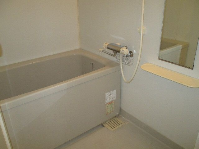glanzの浴室|コンパクトで使いやすいお風呂です