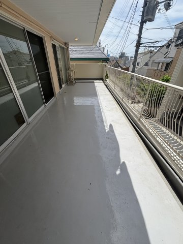 【バルコニー】