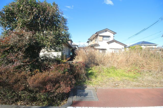 小山市羽川の外観|北西側との境界部分（2024年12月撮影）