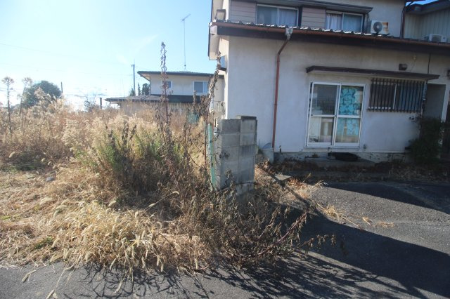小山市羽川の外観|北東側との境界部分（2024年12月撮影）