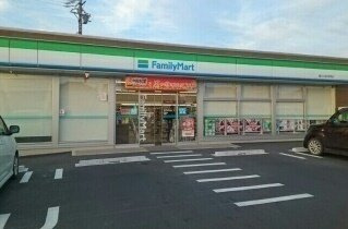 メゾンド２０００の周辺|ファミリーマート様まで1400m