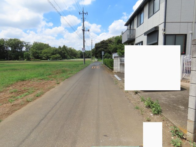 川越市かすみ野新築戸建の前面道路含む現地写真