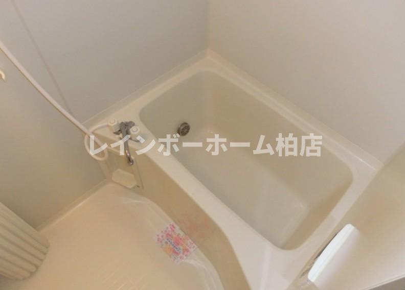 特典：仲介手数料が無料です!!の浴室