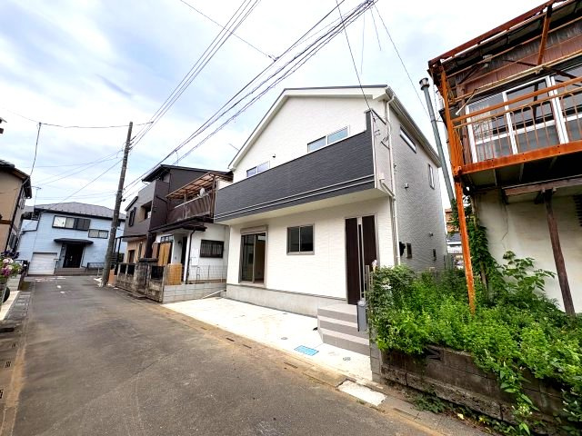 《仲介手数料半額》鶴ヶ島市上広谷　ハートフルタウンの外観