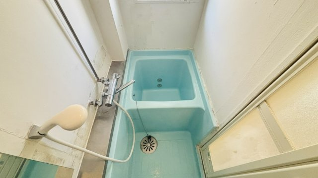 葵コーポの浴室|別号数タイプ