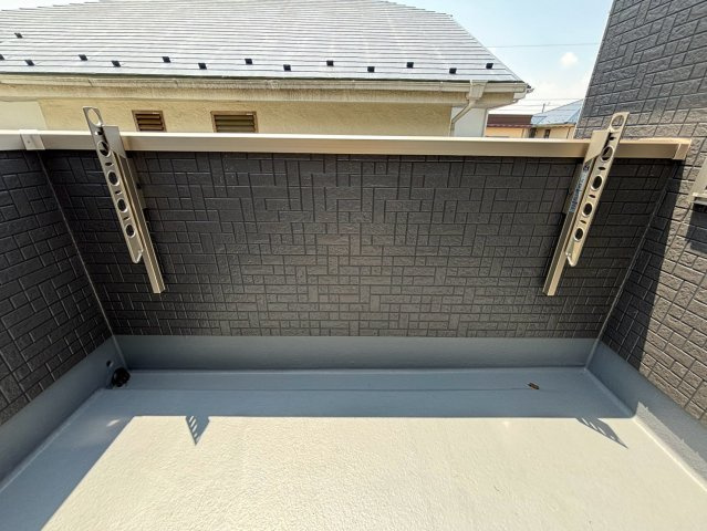 我孫子市若松A号棟戸建のバルコニー|バルコニー付きです