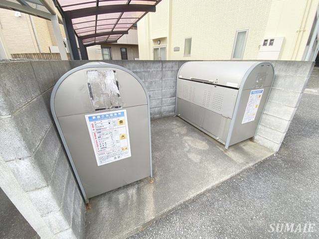 アンプルール　フェール　レーベンのその他共用部分|専用ゴミ置き場！