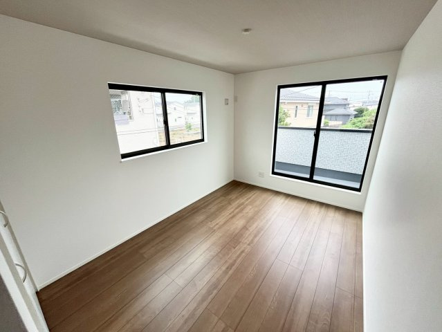 【仲介手数料無料】志木市本町第５期―新築分譲住宅―全1棟の内観：施工例|閑静な住宅街に位置しているため、緑を眺めながら贅沢な時間をお過ごしいただけます。緑溢れる大小の公園も点在し、日々の息抜きにもぴったり。