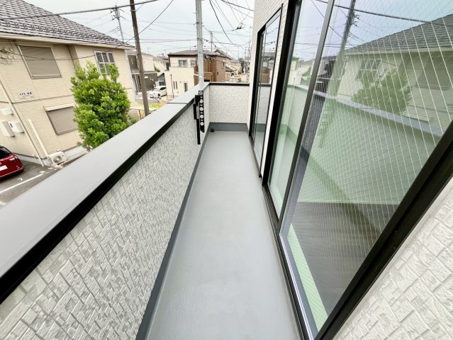 【仲介手数料無料】志木市本町第５期―新築分譲住宅―全1棟の内観：施工例|空が広く、気持ちの良い立地です。都心に近い利便性と、美しい自然を感じながら、ゆとりのある生活を叶えます。