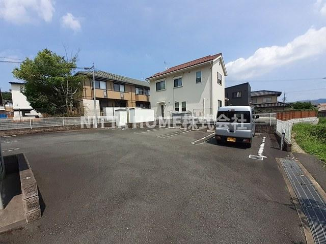エスペラントボヌールの駐車場|敷地内に２台分の確保があります◎