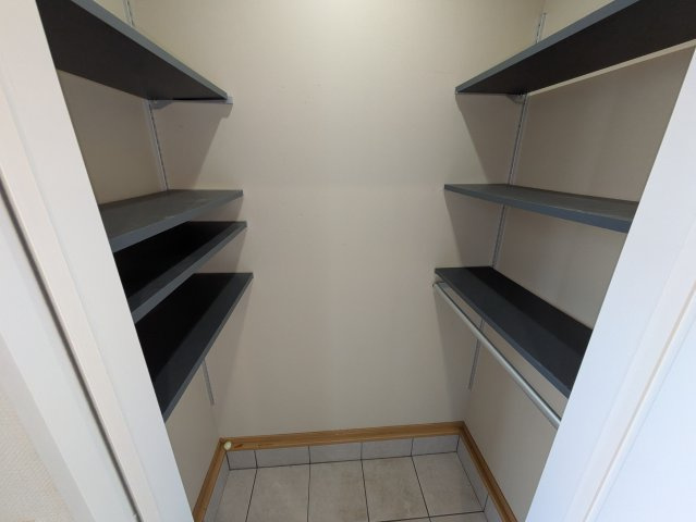 和歌山市小倉　中古一戸建の玄関|シューズクローク