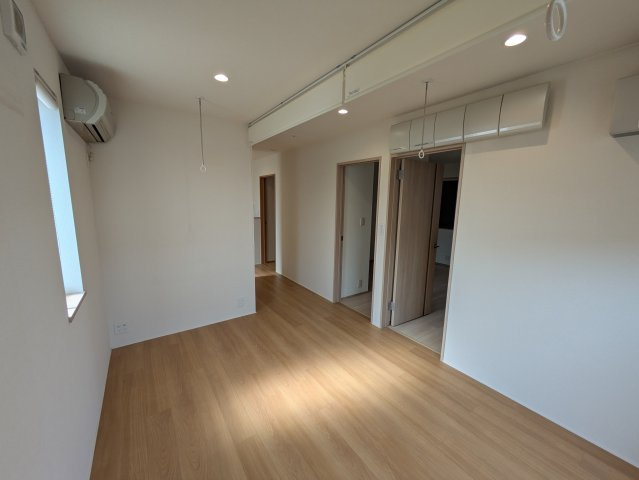 和歌山市小倉　中古一戸建の洋室
