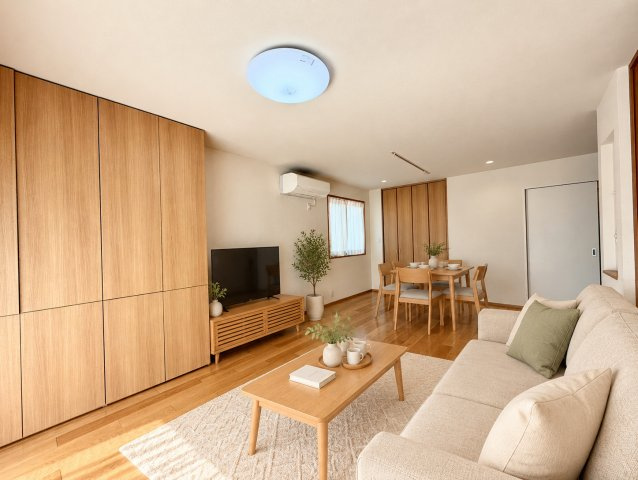 和歌山市小倉　中古一戸建の居間・リビング