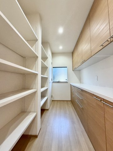 和歌山市小倉　中古一戸建の居間・リビング